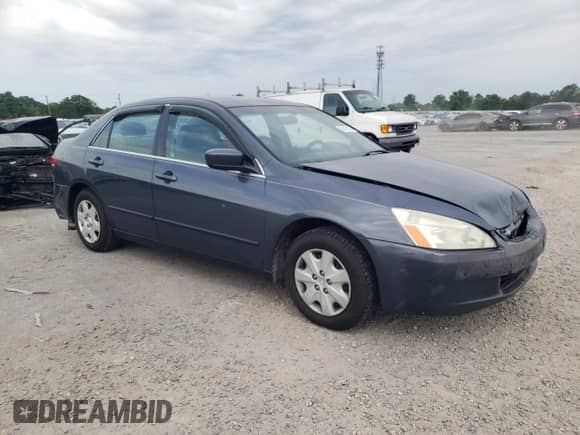 2004 Honda Accord LX z VIN 1HGCM55304A103812, wystawiony jako Copart lot #56125134 z przebiegiem 120 277 mil mil oraz Czysty tytuł • Clean title. Historia ofert i sprzedaży dostępna na DreamBid. Obrazek 4.