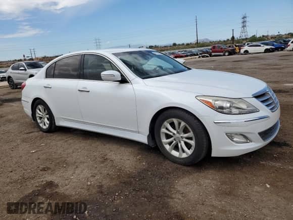 2013 Hyundai Genesis 3.8L z VIN KMHGC4DD5DU258535, wystawiony jako Copart lot #71126125 z przebiegiem 86 984 mil mil oraz Czysty tytuł • Clean title. Historia ofert i sprzedaży dostępna na DreamBid. Obrazek 4.