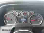 2022 Chevrolet Silverado 1500 LT z VIN 1GCUYDED0NZ110501, wystawiony jako IAAI lot #42775223 z przebiegiem 90 257 mil mil oraz . Historia ofert i sprzedaży dostępna na DreamBid. Obrazek 7.