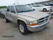 2004 Dodge Dakota SLT с VIN 1D7HL48N84S619527, выставлен на аукционе IAAI как лот 42484398 с пробегом 275 998 миль миль и . История ставок и продаж доступна на DreamBid. Изображение 1.