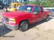 1995 GMC Sierra 1500 z VIN 2GTEC19K1S1587792, wystawiony jako IAAI lot #42213611 z przebiegiem 277 079 mil mil oraz . Historia ofert i sprzedaży dostępna na DreamBid. Obrazek 2.