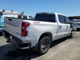 2024 Chevrolet Silverado 1500 Custom Trail Boss с VIN 3GCPDCEKXRG225338, выставлен на аукционе Copart как лот 81554755 с пробегом 30 213 миль миль и Списание • Salvage title. История ставок и продаж доступна на DreamBid. Изображение 3.