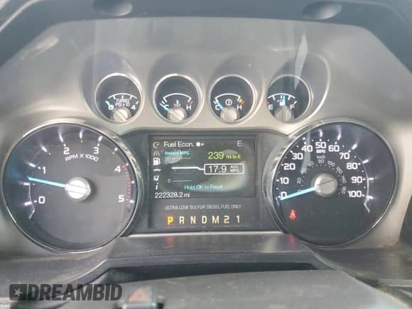 2011 Ford F-250 XL z VIN 1FT7W2BT1BEC90822, wystawiony jako Copart lot #86799305 z przebiegiem 222 328 mil mil oraz Szkoda całkowita • Salvage title. Historia ofert i sprzedaży dostępna na DreamBid. Obrazek 9.