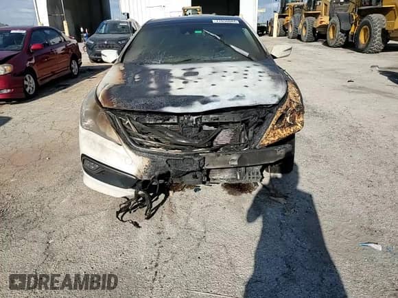 2016 Hyundai Azera Limited с VIN KMHFH4JG4GA550193, выставлен на аукционе Copart как лот 77656044 с пробегом Не указан миль и Списание • Salvage title. История ставок и продаж доступна на DreamBid. Изображение 11.