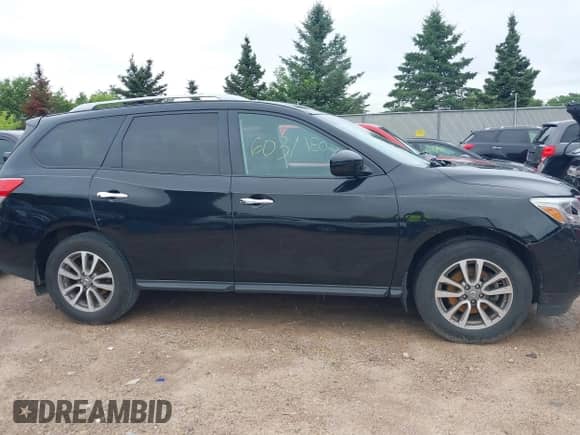 2015 Nissan Pathfinder Platinum with VIN 5N1AR2MM0FC722526, listed as a IAAI auction lot 42576031 with 115,945 mi miles and . Bid and sale history available at DreamBid. Image 13.