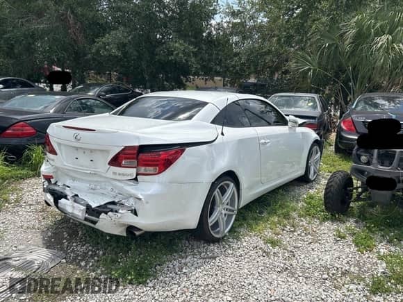 2010 Lexus IS 250 C with VIN JTHFF2C21A2511092, listed as a Copart auction lot 59193075 with 192,550 mi miles and Clean title. Bid and sale history available at DreamBid. Image 4.