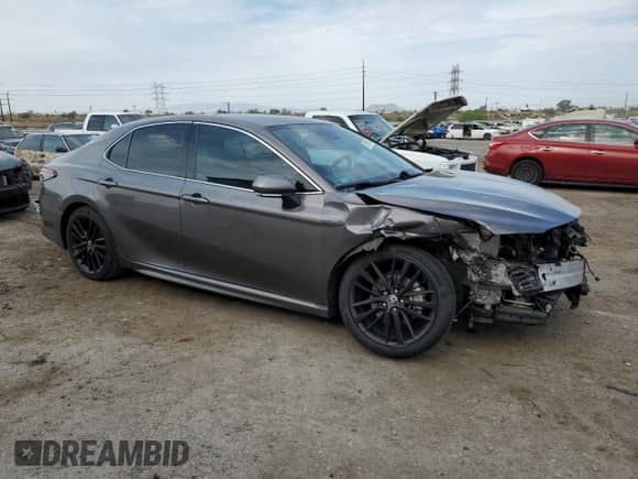 2021 Toyota Camry Hybrid XSE with VIN 4T1K31AK1MU555989, listed as a Copart auction lot 68739885 with 40,120 mi miles and Salvage title. Bid and sale history available at DreamBid. Image 4.