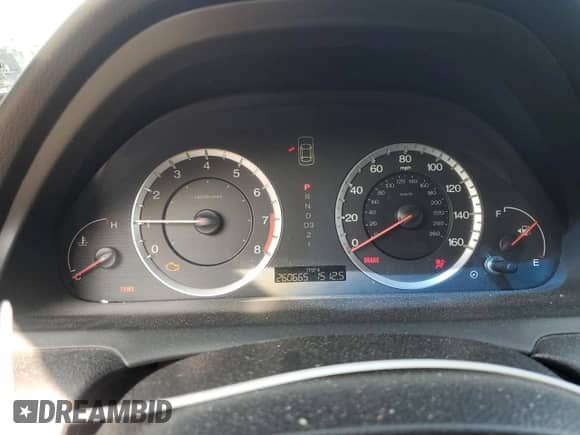 2009 Honda Accord EX-L z VIN 1HGCP36859A021572, wystawiony jako Copart lot #67711775 z przebiegiem 260 665 mil mil oraz Czysty tytuł • Clean title. Historia ofert i sprzedaży dostępna na DreamBid. Obrazek 9.