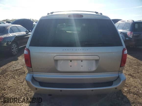2007 Dodge Grand Caravan SXT with VIN 2D4GP44L87R218826, listed as a Copart auction lot 70884825 with 105,680 mi miles and Salvage title. Bid and sale history available at DreamBid. Image 6.