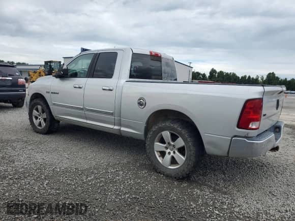 2009 Dodge 1500 SLT z VIN 1D3HB18T39S767254, wystawiony jako Copart lot #68725765 z przebiegiem 278 514 mil mil oraz Czysty tytuł • Clean title. Historia ofert i sprzedaży dostępna na DreamBid. Obrazek 2.