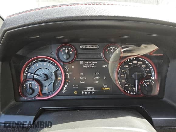 2017 Ram 1500 Rebel z VIN 1C6RR7YT0HS532358, wystawiony jako Copart lot #52998175 z przebiegiem 87 064 mil mil oraz Czysty tytuł • Clean title. Historia ofert i sprzedaży dostępna na DreamBid. Obrazek 9.