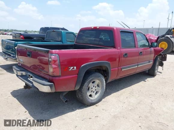 2005 Chevrolet Silverado 1500 Z71 с VIN 2GCEK13T551143145, выставлен на аукционе IAAI как лот 42439955 с пробегом Не указан миль и . История ставок и продаж доступна на DreamBid. Изображение 4.