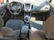 2016 Chevrolet Cruze LS с VIN 1G1BB5SM9G7306057, выставлен на аукционе Copart как лот 63827165 с пробегом 103 403 миль миль и Списание • Salvage title. История ставок и продаж доступна на DreamBid. Изображение 8.