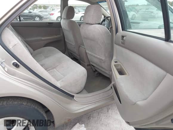 2003 Toyota Camry LE with VIN 4T1BE32K53U709090, listed as a IAAI auction lot 43451555 with 215,959 mi miles and . Bid and sale history available at DreamBid. Image 8.