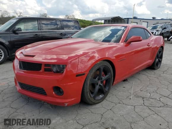 2013 Chevrolet Camaro SS z VIN 2G1FS1EW8D9247567, wystawiony jako Copart lot #52806775 z przebiegiem 65 573 mil mil oraz Czysty tytuł • Clean title. Historia ofert i sprzedaży dostępna na DreamBid. Obrazek 1.