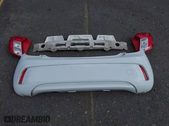 2022 Chevrolet Spark 1LT с VIN KL8CD6SA1NC033646, выставлен на аукционе IAAI как лот 42311982 с пробегом 97 748 миль миль и . История ставок и продаж доступна на DreamBid. Изображение 12.