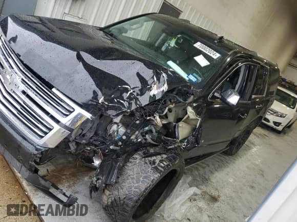 2018 Chevrolet Tahoe Premier с VIN 1GNSKCKC2JR277460, выставлен на аукционе Copart как лот 70002024 с пробегом Не указан миль и Списание • Salvage title. История ставок и продаж доступна на DreamBid. Изображение 1.