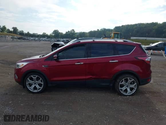 2017 Ford Escape Titanium с VIN 1FMCU0JD4HUA75951, выставлен на аукционе IAAI как лот 43282932 с пробегом 85 738 миль миль и . История ставок и продаж доступна на DreamBid. Изображение 14.