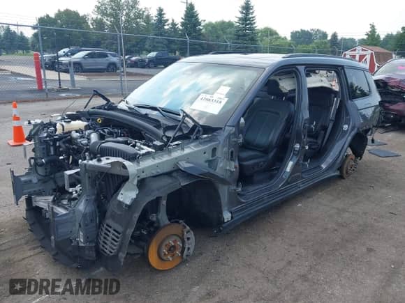 2024 Jeep Grand Cherokee Limited с VIN 1C4RJKBG3R8937398, выставлен на аукционе IAAI как лот 42883318 с пробегом Не указан миль и . История ставок и продаж доступна на DreamBid. Изображение 2.