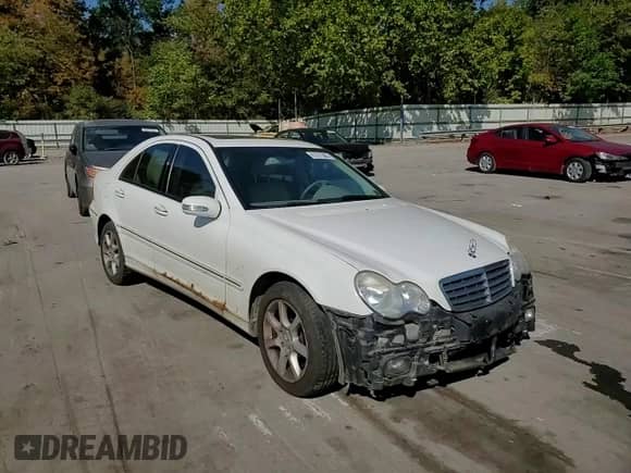 2007 Mercedes-Benz C 280 Luxury с VIN WDBRF92H97F876939, выставлен на аукционе Copart как лот 81271305 с пробегом 224 641 миль миль и Списание • Salvage title. История ставок и продаж доступна на DreamBid. Изображение 14.