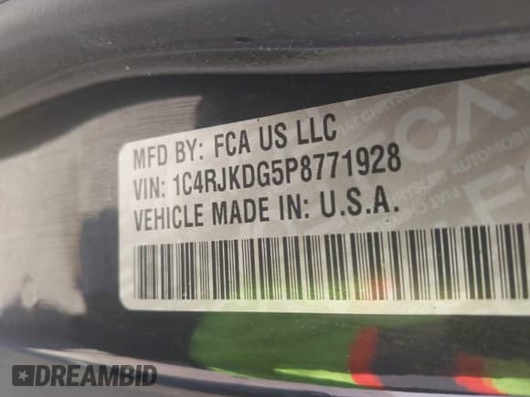 2023 Jeep Grand Cherokee Overland z VIN 1C4RJKDG5P8771928, wystawiony jako IAAI lot #42602996 z przebiegiem 32 691 mil mil oraz . Historia ofert i sprzedaży dostępna na DreamBid. Obrazek 9.