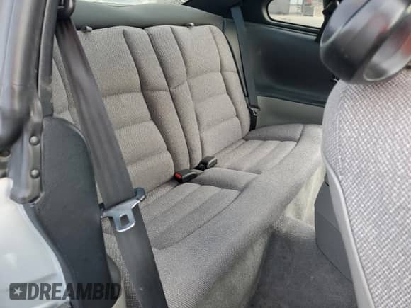 1996 Ford Mustang z VIN 1FALP4047TF106715, wystawiony jako Copart lot #78658044 z przebiegiem 60 205 mil mil oraz Szkoda całkowita • Salvage title. Historia ofert i sprzedaży dostępna na DreamBid. Obrazek 10.