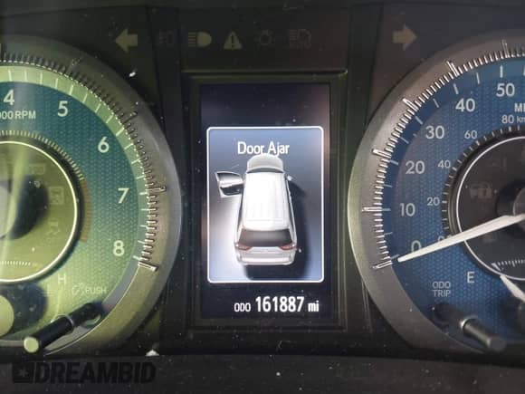 2016 Toyota Sienna XLE with VIN 5TDYK3DCXGS715250, listed as a IAAI auction lot 43197066 with 161,887 mi miles and . Bid and sale history available at DreamBid. Image 15.