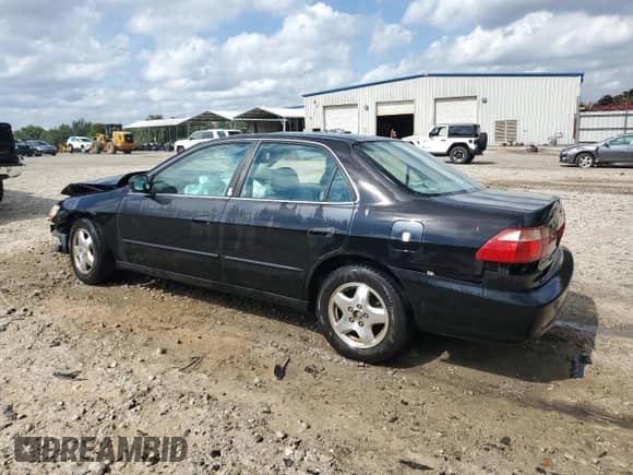 1998 Honda Accord EX with VIN 1HGCG1651WA010543, listed as a Copart auction lot 66078295 with Not provided miles and Salvage title. Bid and sale history available at DreamBid. Image 2.