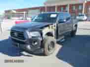2022 Toyota Tacoma SR5 with VIN 3TMAZ5CN0NM171589, listed as a IAAI auction lot 43490360 with 52,309 mi miles and . Bid and sale history available at DreamBid. Image 17.