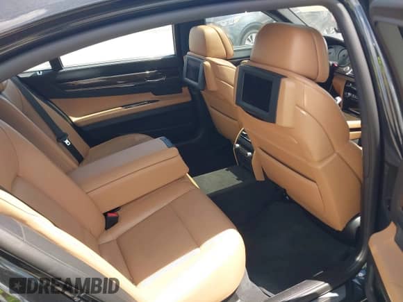 2012 BMW 7 Series 750Li with VIN WBAKB8C53CDX20766, listed as a IAAI auction lot 42931045 with 93,056 mi miles and . Bid and sale history available at DreamBid. Image 8.
