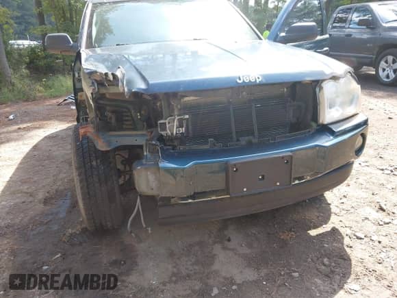 2005 Jeep Grand Cherokee Limited with VIN 1J8HR58285C690011, listed as a IAAI auction lot 43329330 with 114,721 mi miles and . Bid and sale history available at DreamBid. Image 6.