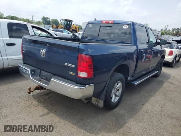 2019 Ram 1500 SLT with VIN 1C6RR7LG2KS612391, listed as a Copart auction lot 59462205 with 141,713 mi miles and Salvage title. Bid and sale history available at DreamBid. Image 3.