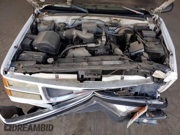 1998 GMC Sierra 1500 z VIN 2GTEC19M2W1527172, wystawiony jako Copart lot #54932665 z przebiegiem 294 133 mil mil oraz Szkoda całkowita • Salvage title. Historia ofert i sprzedaży dostępna na DreamBid. Obrazek 11.