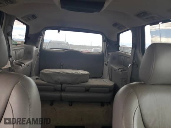 2004 Toyota Sienna XLE z VIN 5TDZA22CX4S194448, wystawiony jako Copart lot #86598465 z przebiegiem 102 643 mil mil oraz Czysty tytuł • Clean title. Historia ofert i sprzedaży dostępna na DreamBid. Obrazek 10.