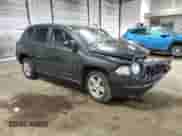 2010 Jeep Compass Sport z VIN 1J4NT1FB3AD647153, wystawiony jako Copart lot #61261595 z przebiegiem Nie podano mil oraz Nie do naprawy • Non repairable. Historia ofert i sprzedaży dostępna na DreamBid. Obrazek 4.