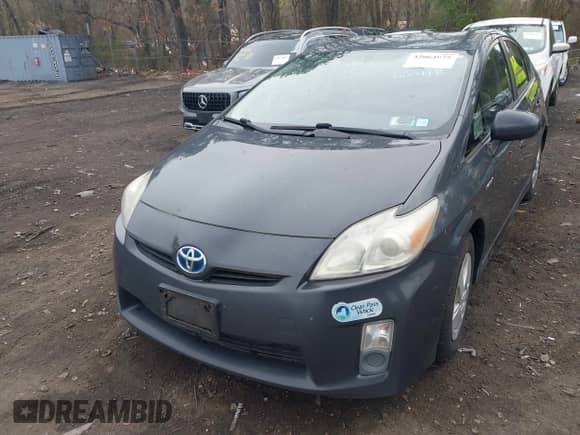 2011 Toyota Prius I with VIN JTDKN3DU2B1473193, listed as a IAAI auction lot 42064975 with 212,833 mi miles and . Bid and sale history available at DreamBid. Image 6.