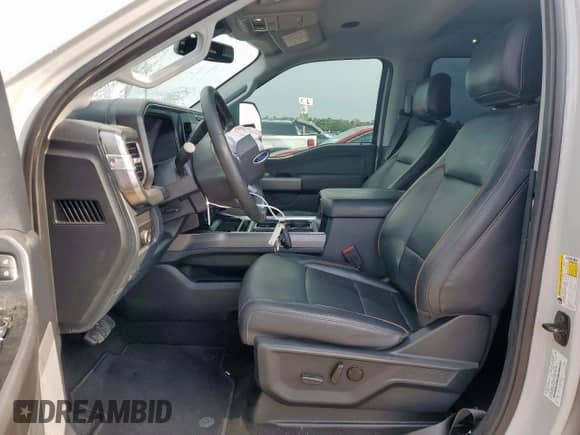 2025 Ford F-250 XL with VIN 1FT8W2BN5SEC76394, listed as a Copart auction lot 68999945 with 13,215 mi miles and Salvage title. Bid and sale history available at DreamBid. Image 7.