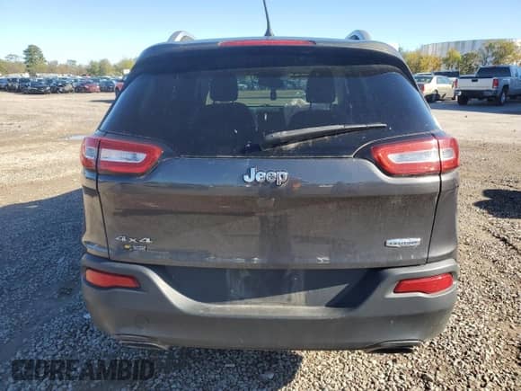 2016 Jeep Cherokee Latitude z VIN 1C4PJMCS9GW372492, wystawiony jako Copart lot #85729185 z przebiegiem 113 134 mil mil oraz Szkoda całkowita • Salvage title. Historia ofert i sprzedaży dostępna na DreamBid. Obrazek 6.