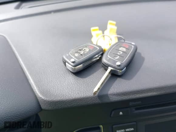 2017 Hyundai Sonata SE с VIN 5NPE24AF9HH501574, выставлен на аукционе IAAI как лот 41771130 с пробегом 86 101 миль миль и . История ставок и продаж доступна на DreamBid. Изображение 11.