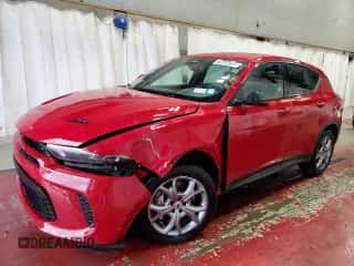 2024 Dodge Hornet R/T z VIN ZACPDFCW3R3A33921, wystawiony jako Copart lot #78989764 z przebiegiem 14 166 mil mil oraz Czysty tytuł • Clean title. Historia ofert i sprzedaży dostępna na DreamBid. Obrazek 1.