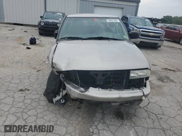 2004 Chevrolet S-10 LS z VIN 1GCDT13X64K143889, wystawiony jako Copart lot #59937835 z przebiegiem 142 274 mil mil oraz Szkoda całkowita • Salvage title. Historia ofert i sprzedaży dostępna na DreamBid. Obrazek 5.