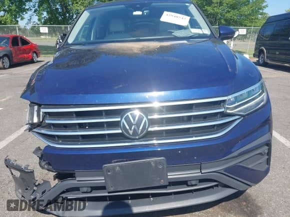 2024 Volkswagen Tiguan SE с VIN 3VV2B7AX1RM108274, выставлен на аукционе IAAI как лот 42940542 с пробегом 30 136 миль миль и . История ставок и продаж доступна на DreamBid. Изображение 12.