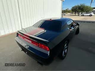 2014 Dodge Challenger SXT with VIN 2C3CDYAG8EH196532, listed as a Copart auction lot 87491535 with 132,322 mi miles and Clean title. Bid and sale history available at DreamBid. Image 4.