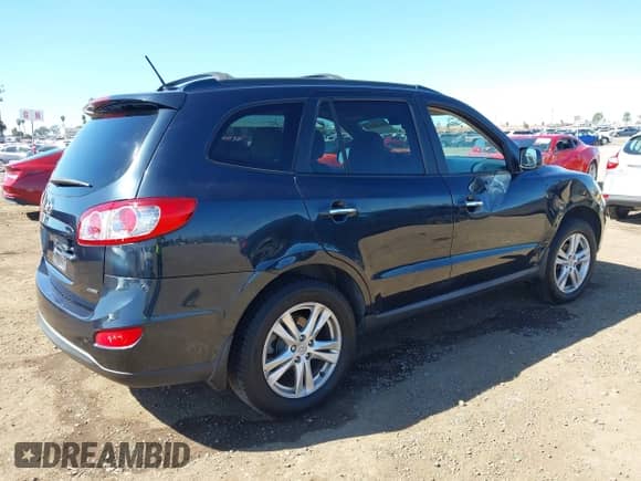 2012 Hyundai Santa Fe Limited with VIN 5XYZK3AB9CG101071, listed as a IAAI auction lot 43492827 with 201,450 mi miles and . Bid and sale history available at DreamBid. Image 4.