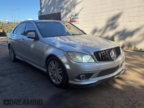 2008 Mercedes-Benz C 300 Sport с VIN WDDGF81X98F107067, выставлен на аукционе Copart как лот 82118905 с пробегом 227 333 миль миль и Чистый • Clean title. История ставок и продаж доступна на DreamBid. Изображение 1.