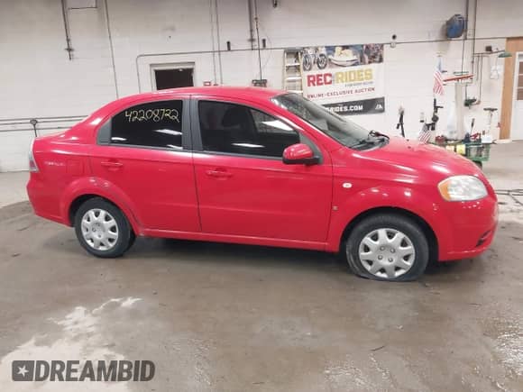 2008 Chevrolet Aveo LS с VIN KL1TD56618B041867, выставлен на аукционе IAAI как лот 42208722 с пробегом 133 667 миль миль и . История ставок и продаж доступна на DreamBid. Изображение 14.