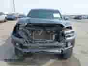 2023 Toyota Tacoma SR z VIN 3TMCZ5AN4PM571394, wystawiony jako IAAI lot #43129720 z przebiegiem 44 374 mil mil oraz . Historia ofert i sprzedaży dostępna na DreamBid. Obrazek 13.