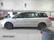 2009 Toyota Sienna CE с VIN 5TDZK23C39S242858, выставлен на аукционе IAAI как лот 43370463 с пробегом 191 572 миль миль и . История ставок и продаж доступна на DreamBid. Изображение 14.