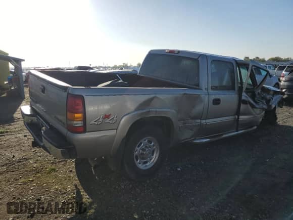 2002 Chevrolet Silverado 1500HD LS с VIN 1GCGK13U52F107851, выставлен на аукционе Copart как лот 51080025 с пробегом 131 559 миль миль и Списание • Salvage title. История ставок и продаж доступна на DreamBid. Изображение 3.