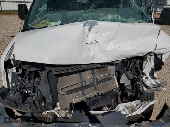 2016 Chevrolet Express Passenger LT с VIN 1GAZGPFGXG1300349, выставлен на аукционе Copart как лот 57485405 с пробегом 139 668 миль миль и Списание • Salvage title. История ставок и продаж доступна на DreamBid. Изображение 12.